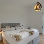 Felice Novigrad Feriehus *
