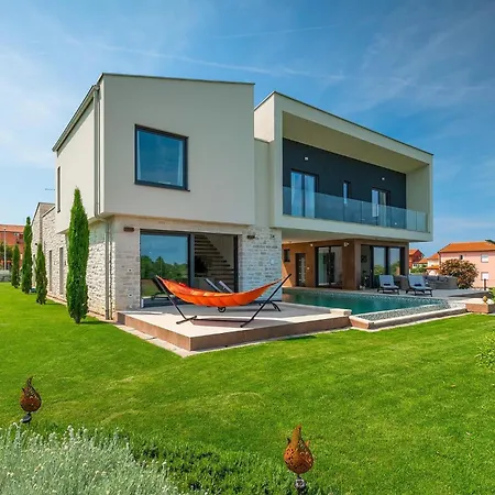Feriehus Felice Novigrad *