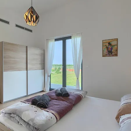 Felice Novigrad Holiday home Buzinija