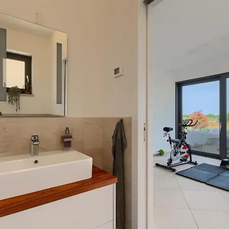 Holiday home Felice Novigrad
